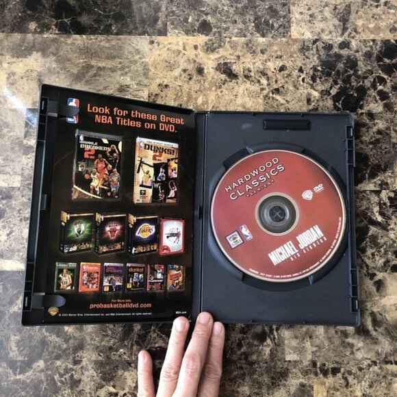 Michael Jordan - His Airness (NBA Hardwood Classics Series) - DVD 2 Discs - Picture 6 of 10